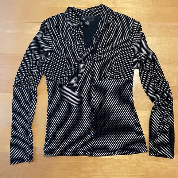 INC International Concepts V-Neck Tie Front Blouse Size Small - Picture 3 of 10